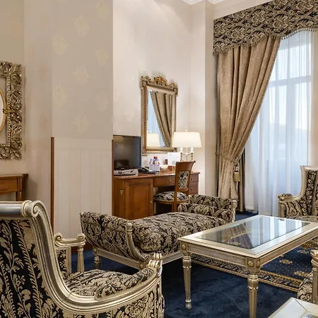 Premier Palace Hotell