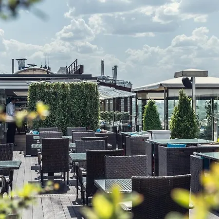 Hotell Premier Palace